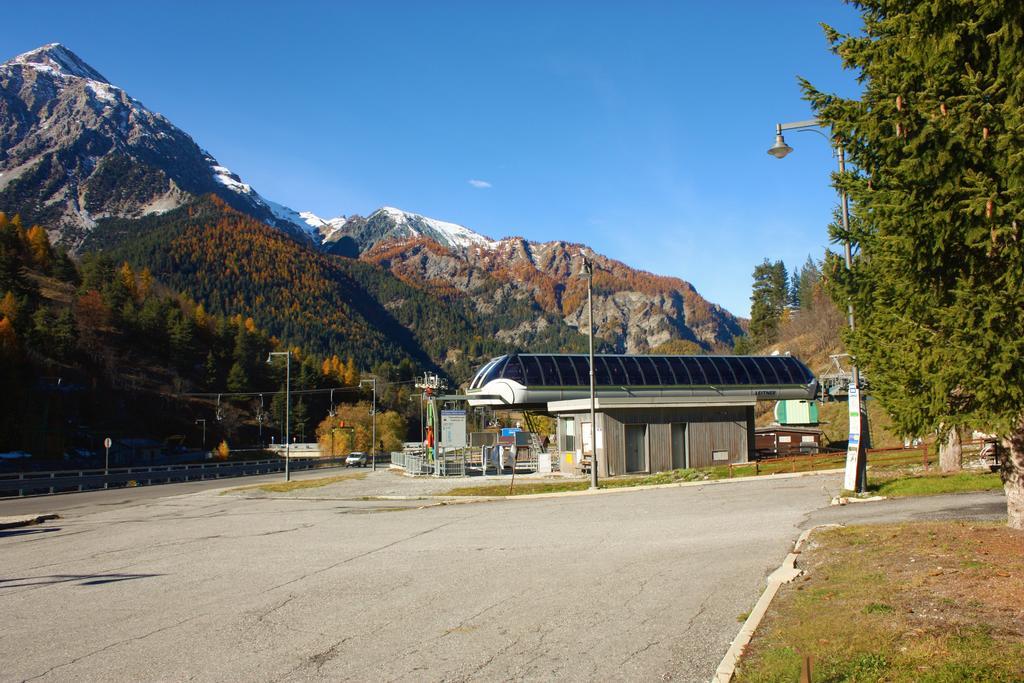 Olympic Mountains Hotel Cesana Torinese Exterior foto