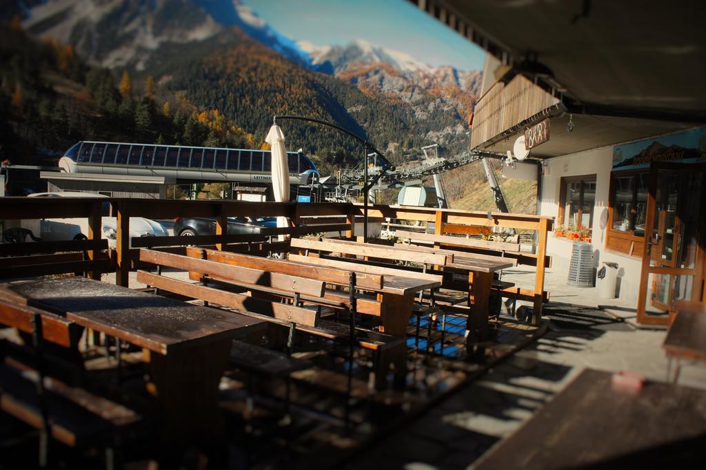 Olympic Mountains Hotel Cesana Torinese Exterior foto