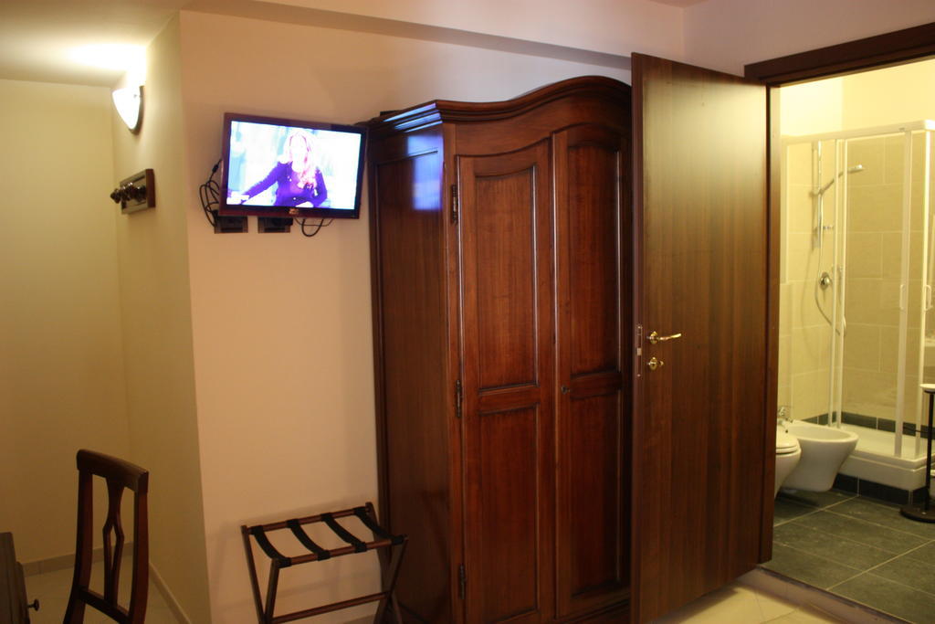 Olympic Mountains Hotel Cesana Torinese Quarto foto