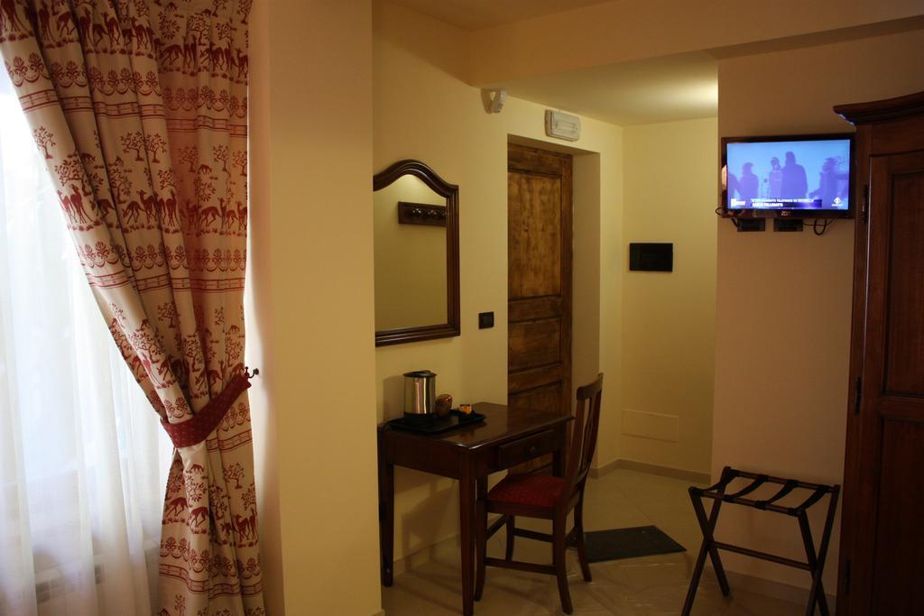 Olympic Mountains Hotel Cesana Torinese Quarto foto