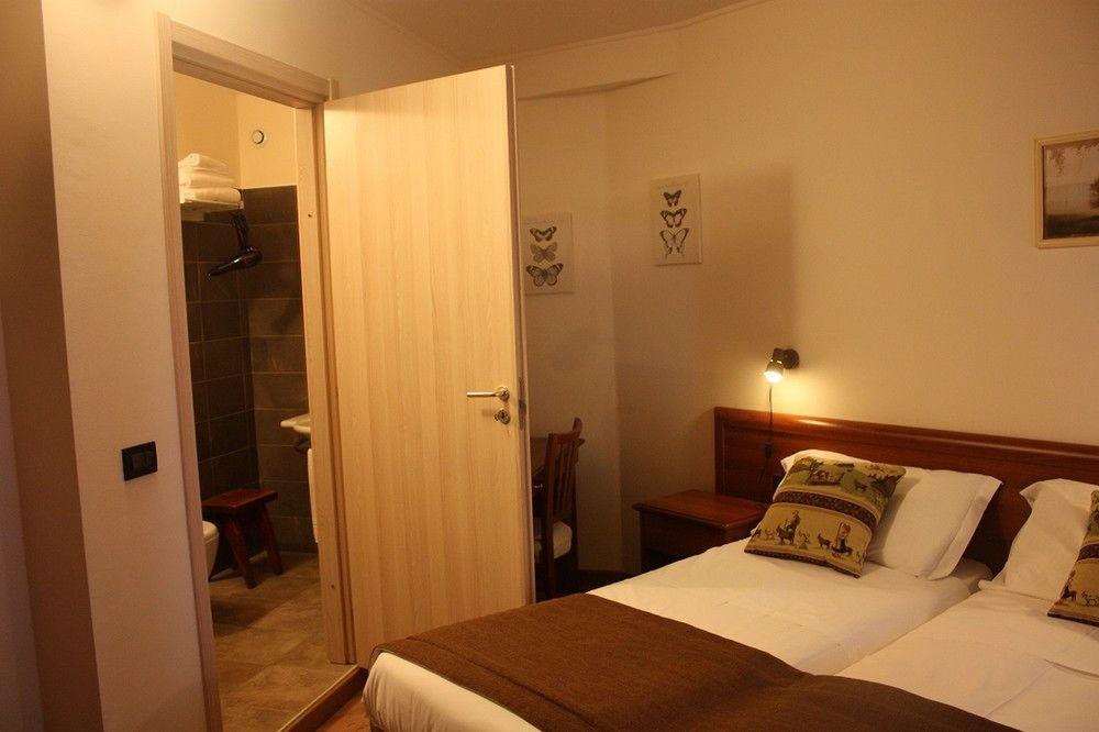 Olympic Mountains Hotel Cesana Torinese Exterior foto